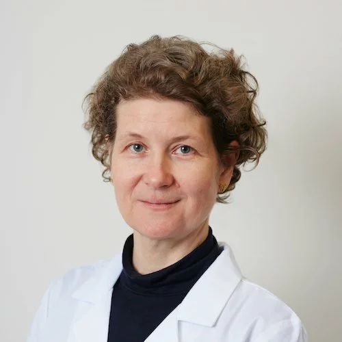 Kamila Seilhan, DO